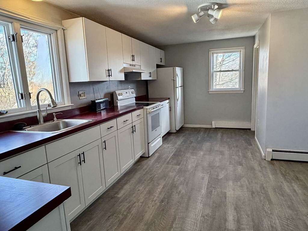 17 Park Ave - Photo 1