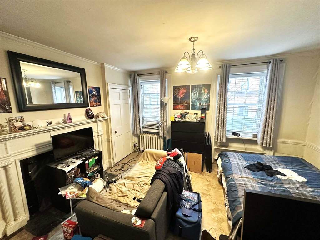 83 Charles Street - Photo 1