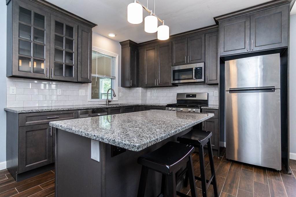157 Spring - Photo 1