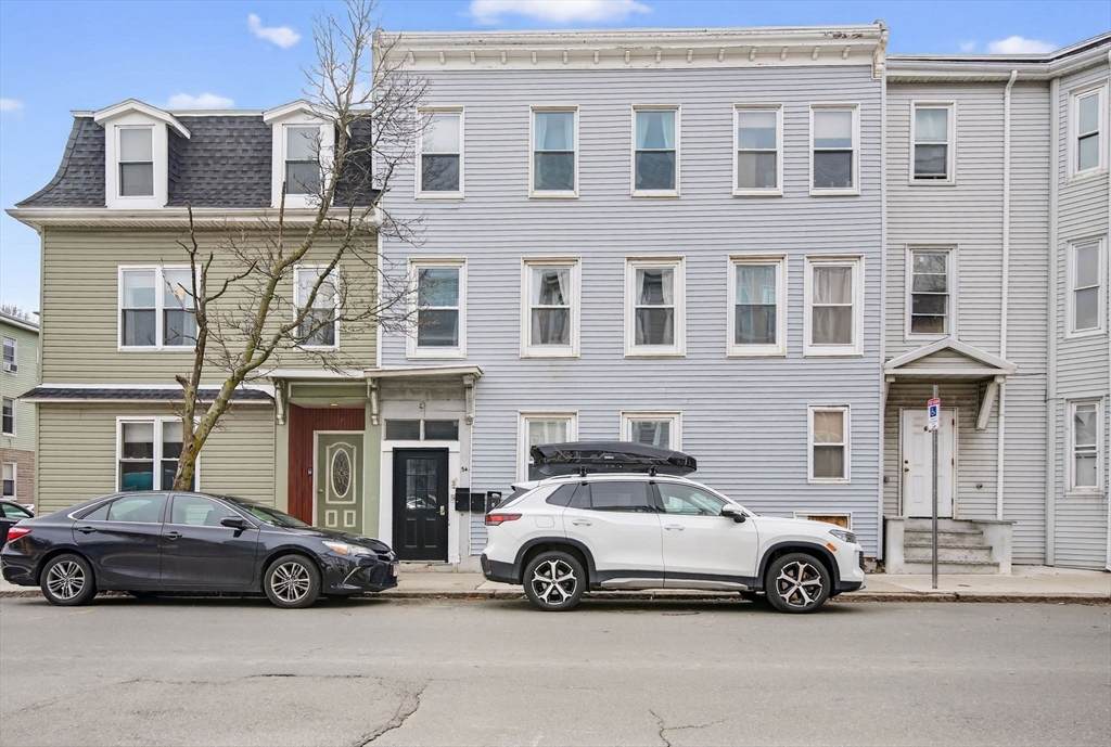54 Brooks St - Photo 1