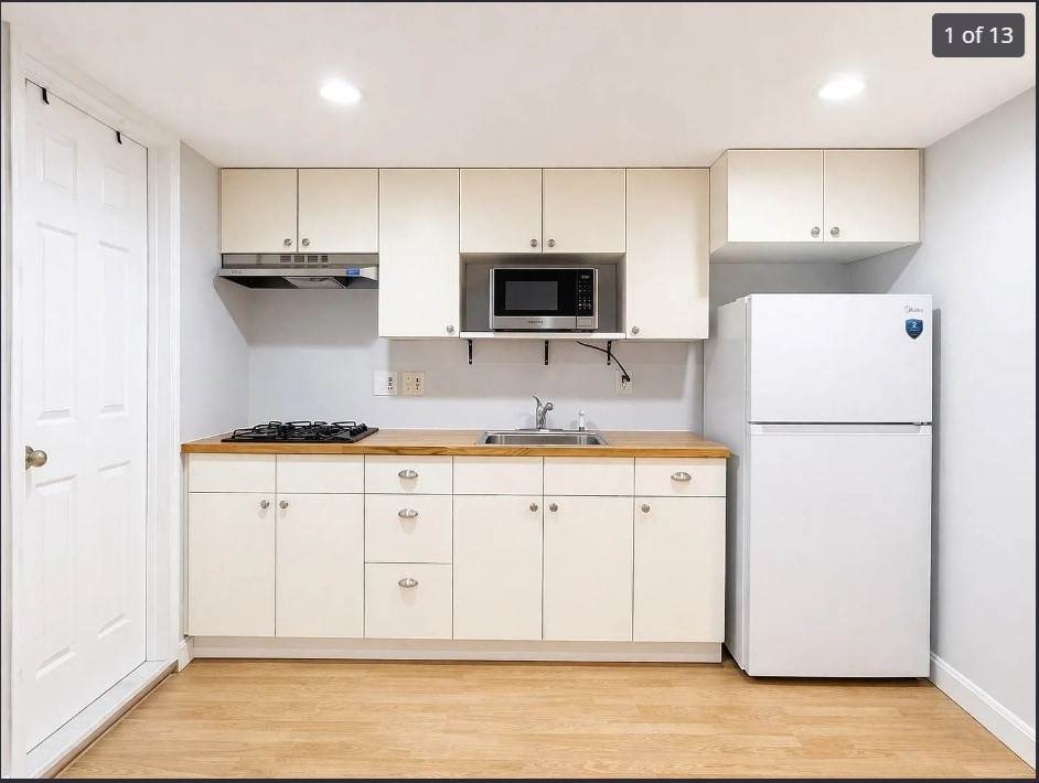 528 Bennington St - Photo 1