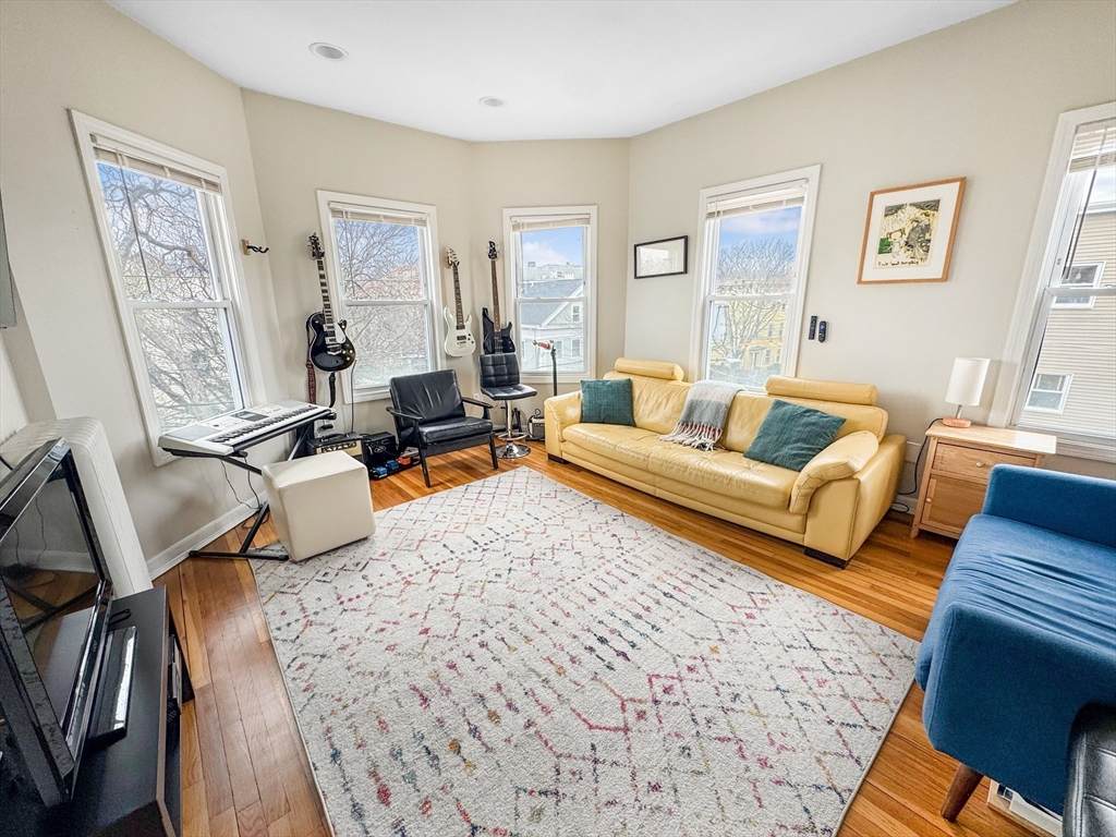 107 Columbia Street - Photo 1