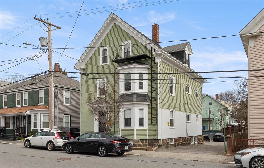 37 Chase Street - Photo 1