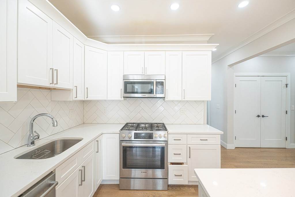 41 Fairbanks - Photo 1