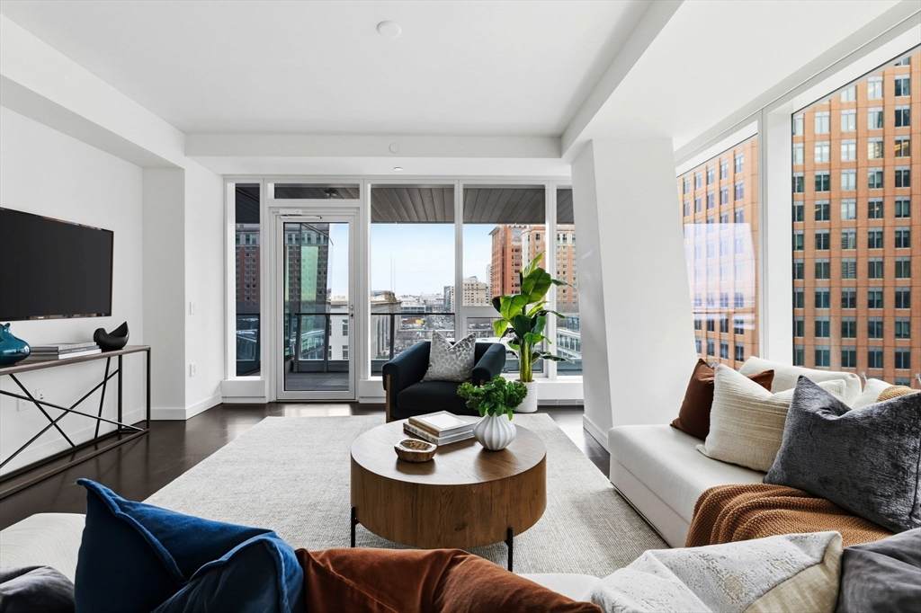150 Seaport Blvd - Photo 1