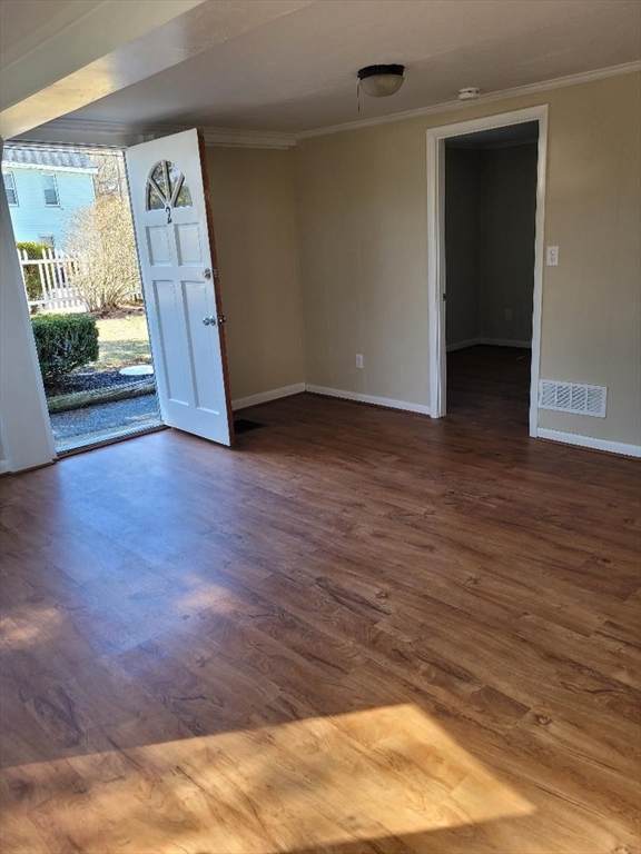 114 Gorham - Photo 1