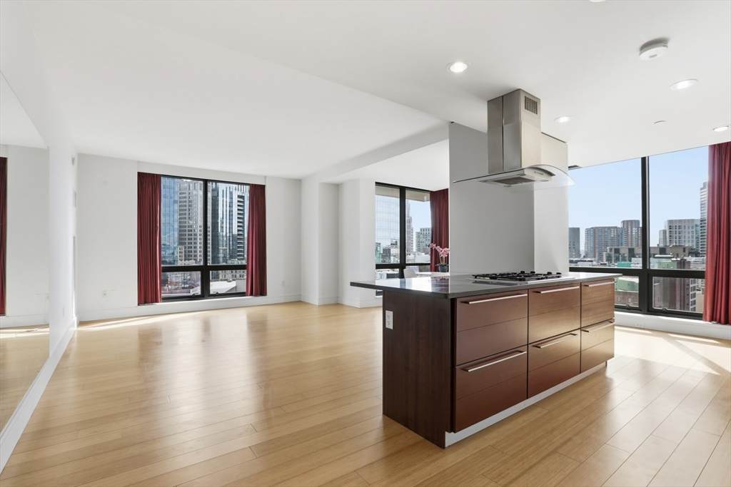 45 Province St - Photo 1