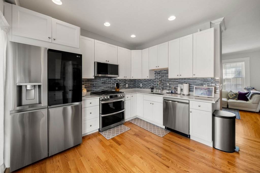 110 D St - Photo 1