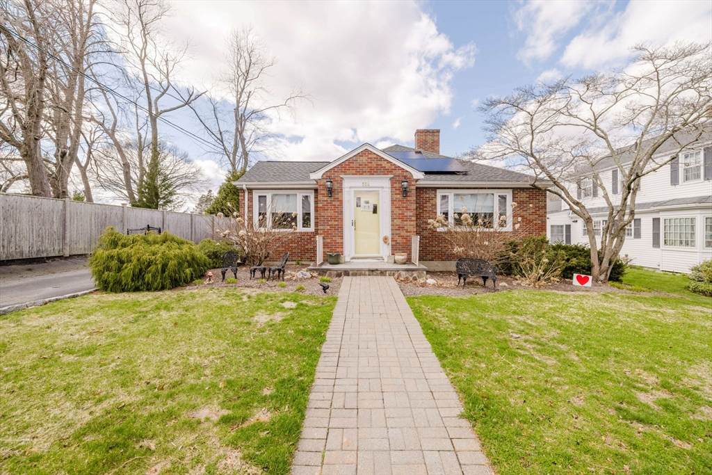554 Madison Street - Photo 1