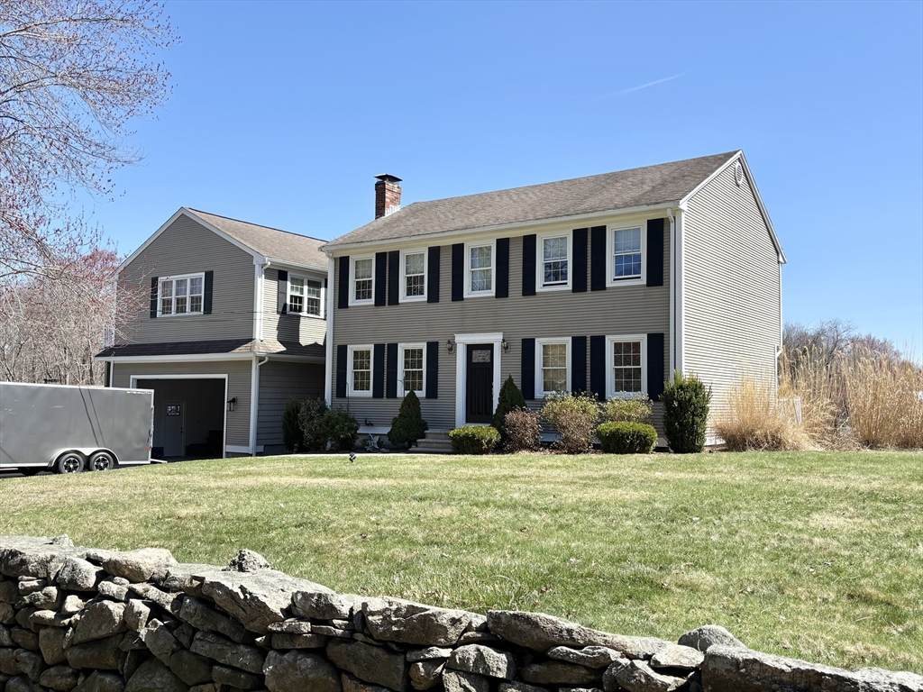 280 Blackstone St. - Photo 1
