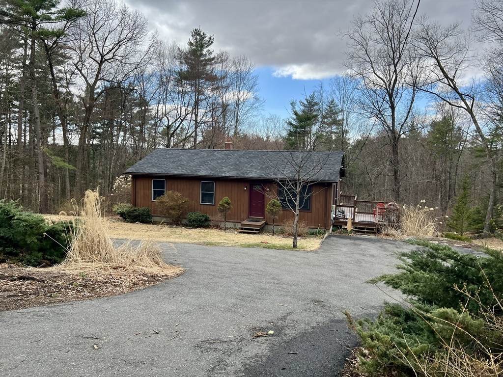 435 Montague Rd - Photo 1