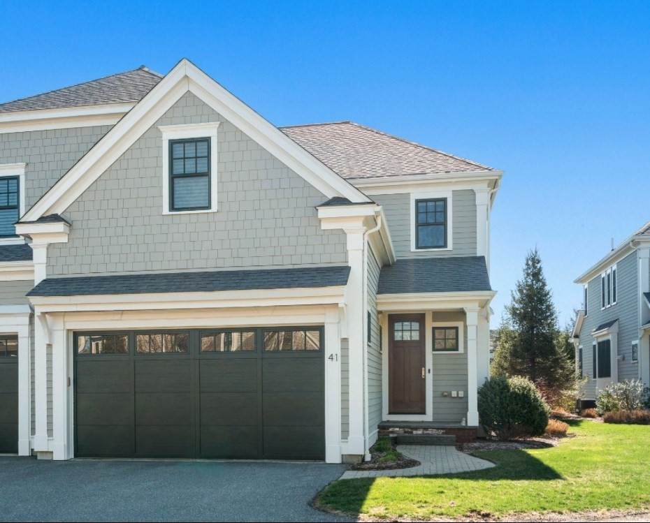 41 Lillian Way - Photo 1