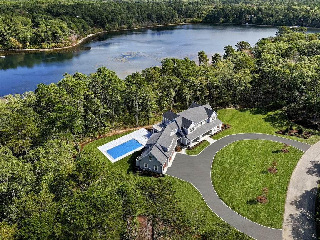 19 Walkerwoods Dr - Photo 1
