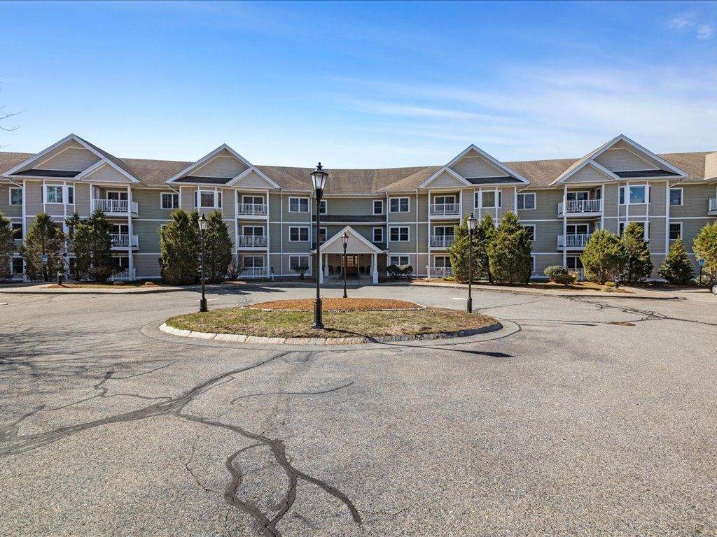 490 Main Street - Photo 1