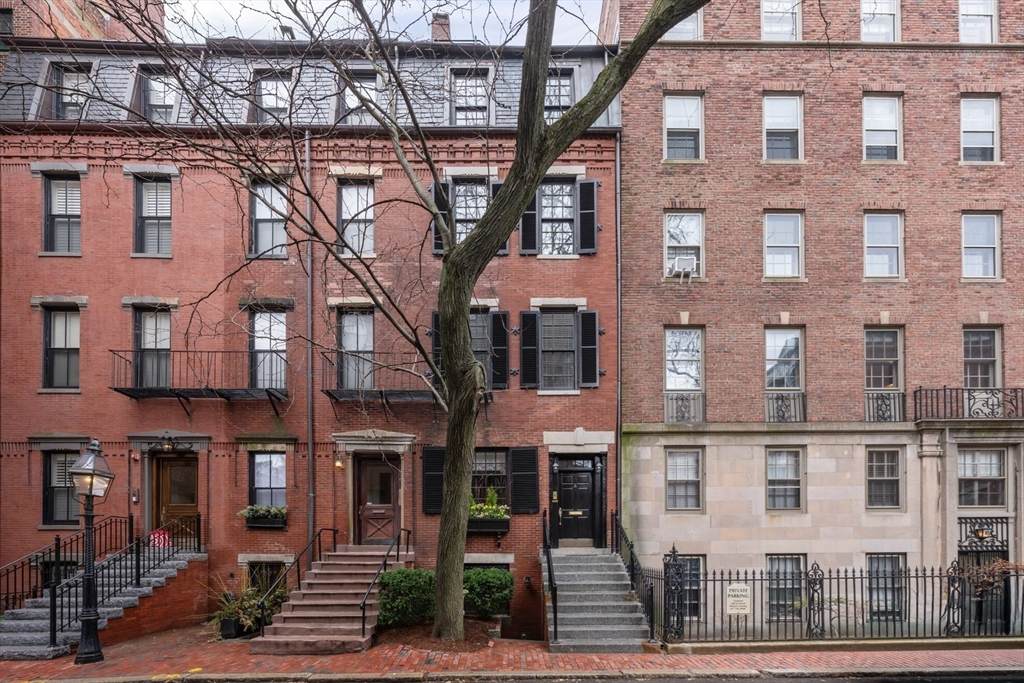 8 Otis Place - Photo 1