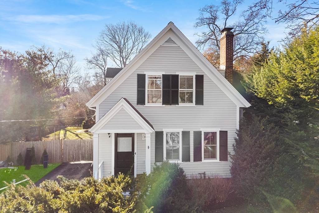 29 Cottage St - Photo 1