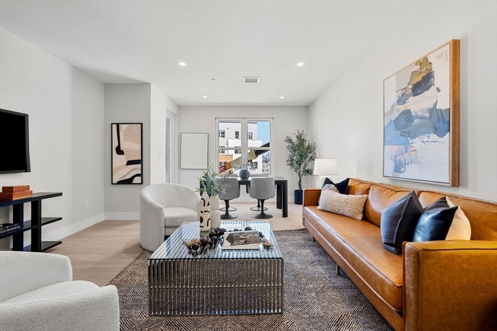 27 Guild Street - Photo 1