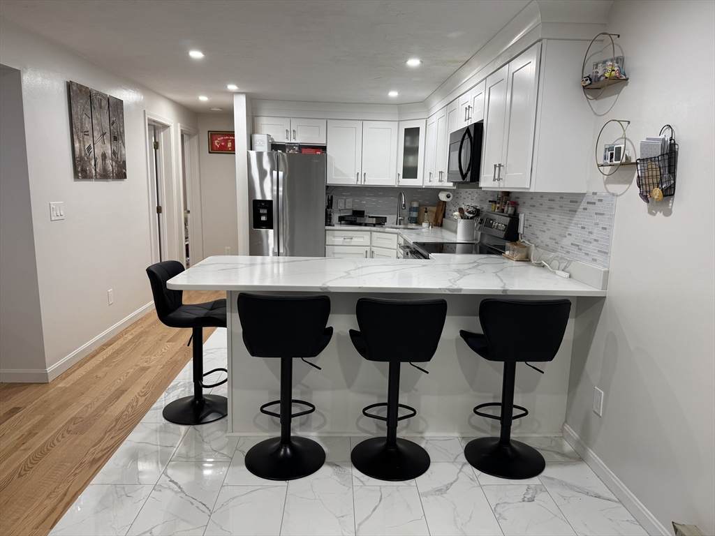 https://bt-photos.global.ssl.fastly.net/mlspin/orig_boomver_2_73501366_2.jpg