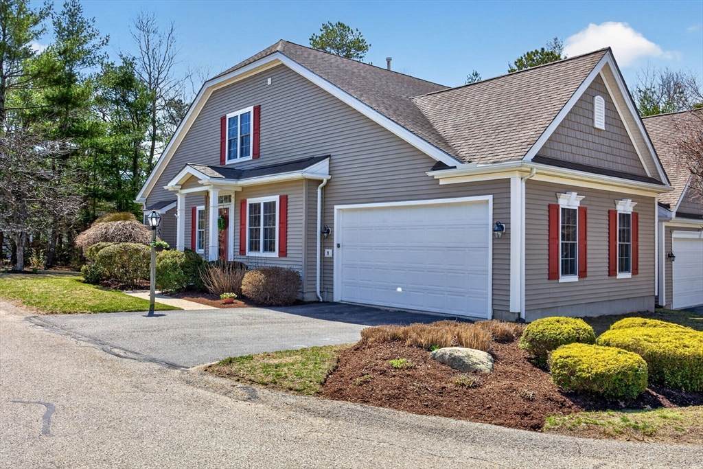 9 Madison Reach - Photo 1