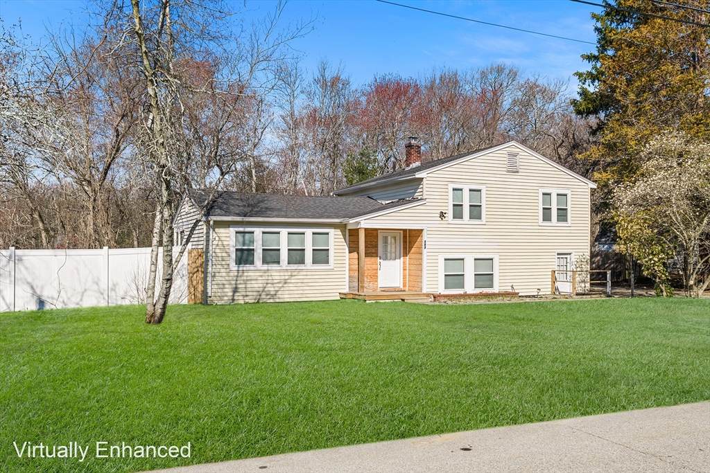 157 Westside Ave - Photo 1