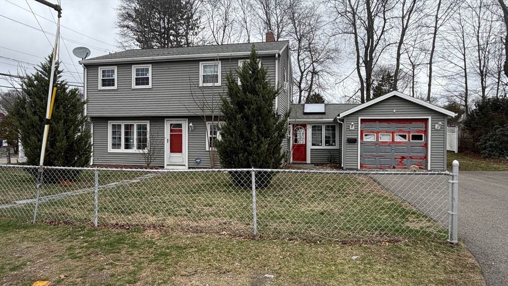 4 Lake St - Photo 1
