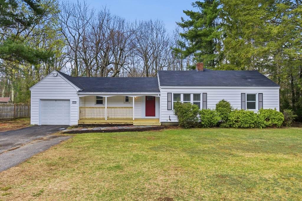 309 Pleasant St - Photo 1