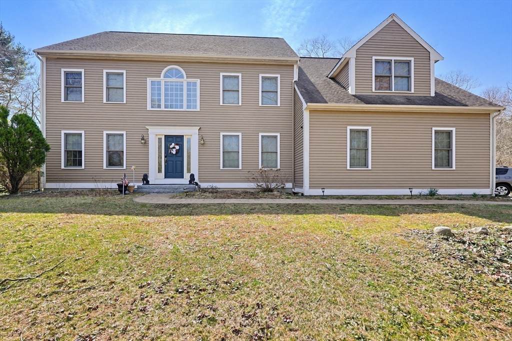 107 Mill St - Photo 1