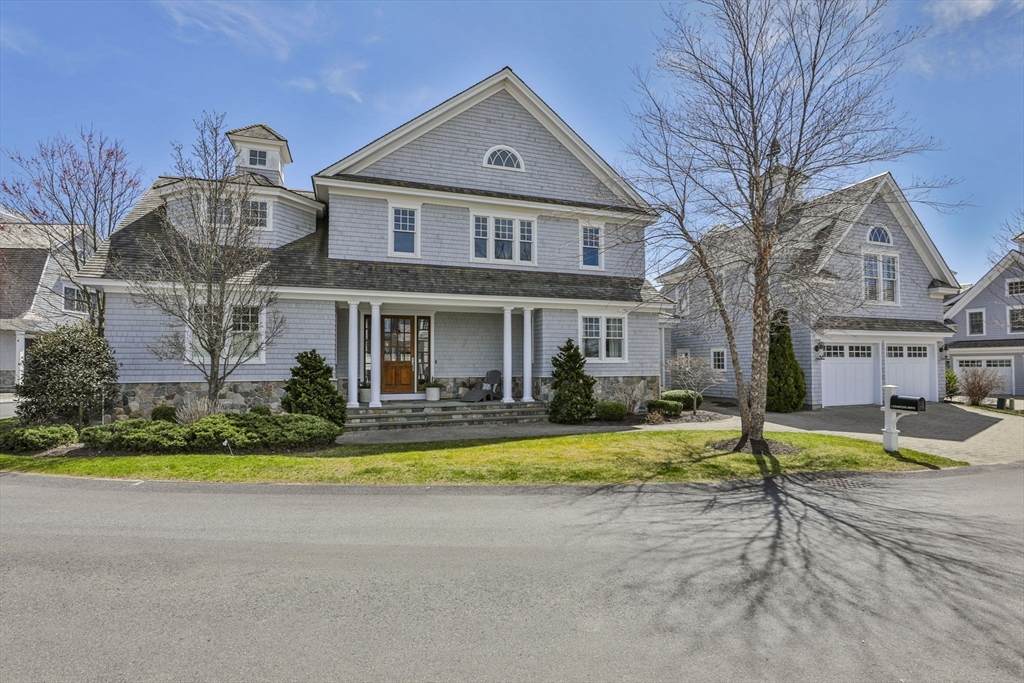 5 Coastline Drive - Photo 1