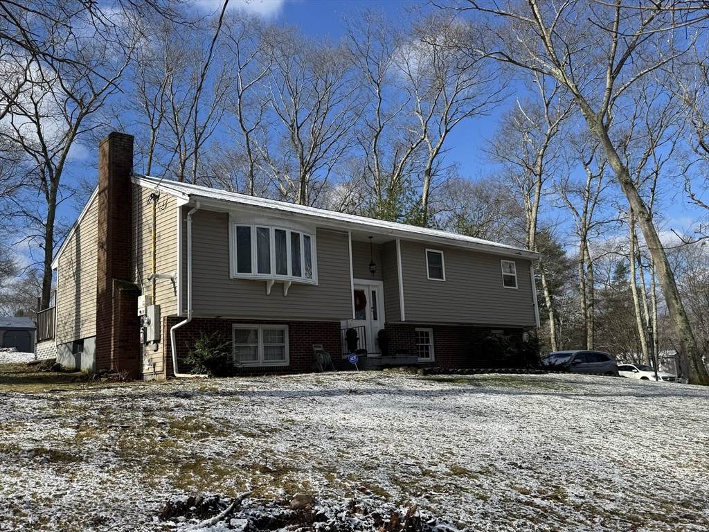 149 Thurber Ave - Photo 1