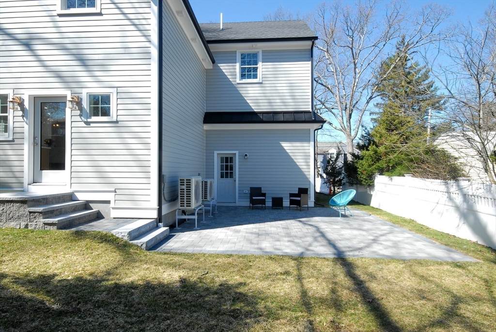 https://bt-photos.global.ssl.fastly.net/mlspin/orig_boomver_1_73502949_2.jpg