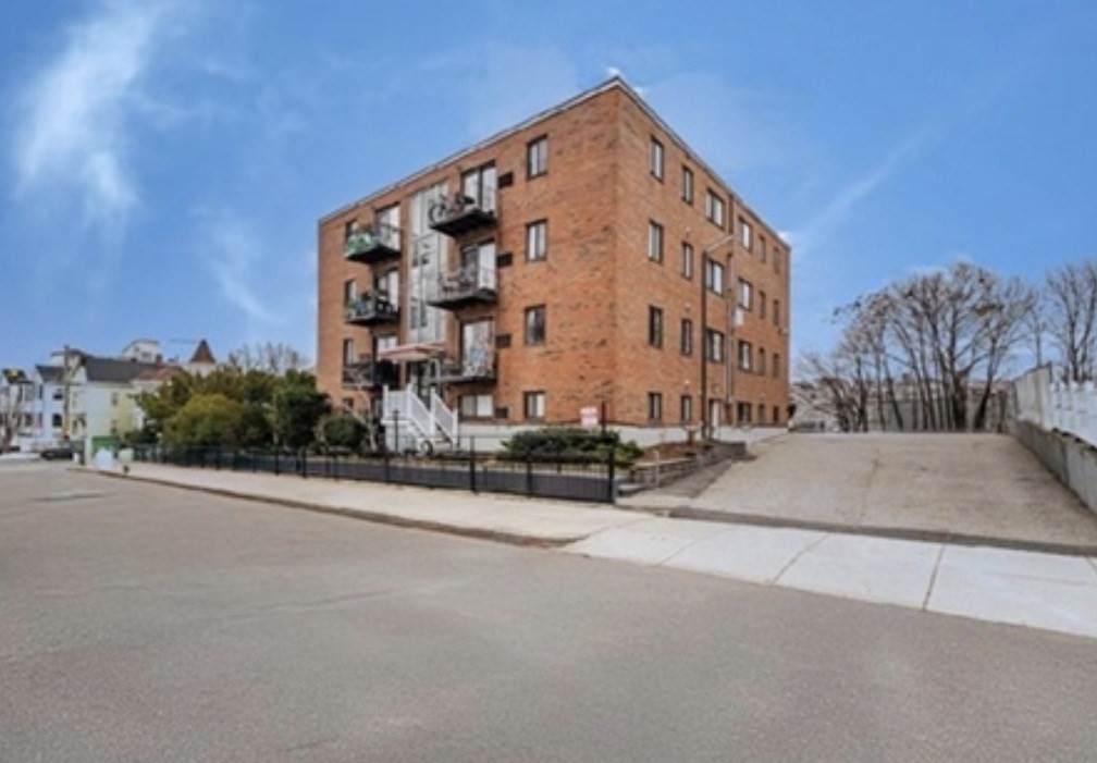 39 Crescent Ave - Photo 1