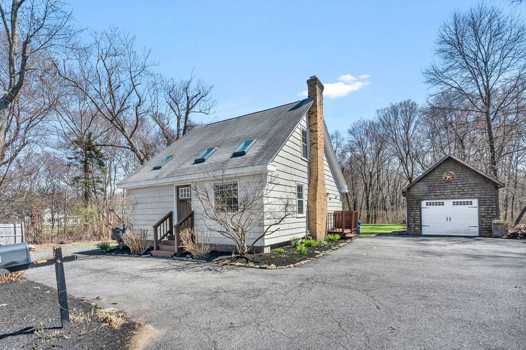 478 Fall River Ave - Photo 1