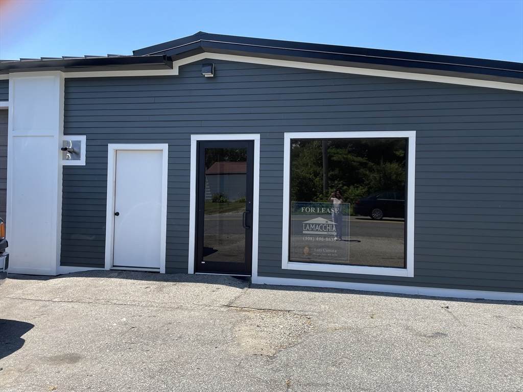 1134 American Legion Hwy - Photo 1