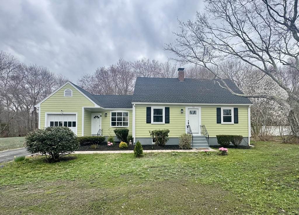 713 Webster Street - Photo 1