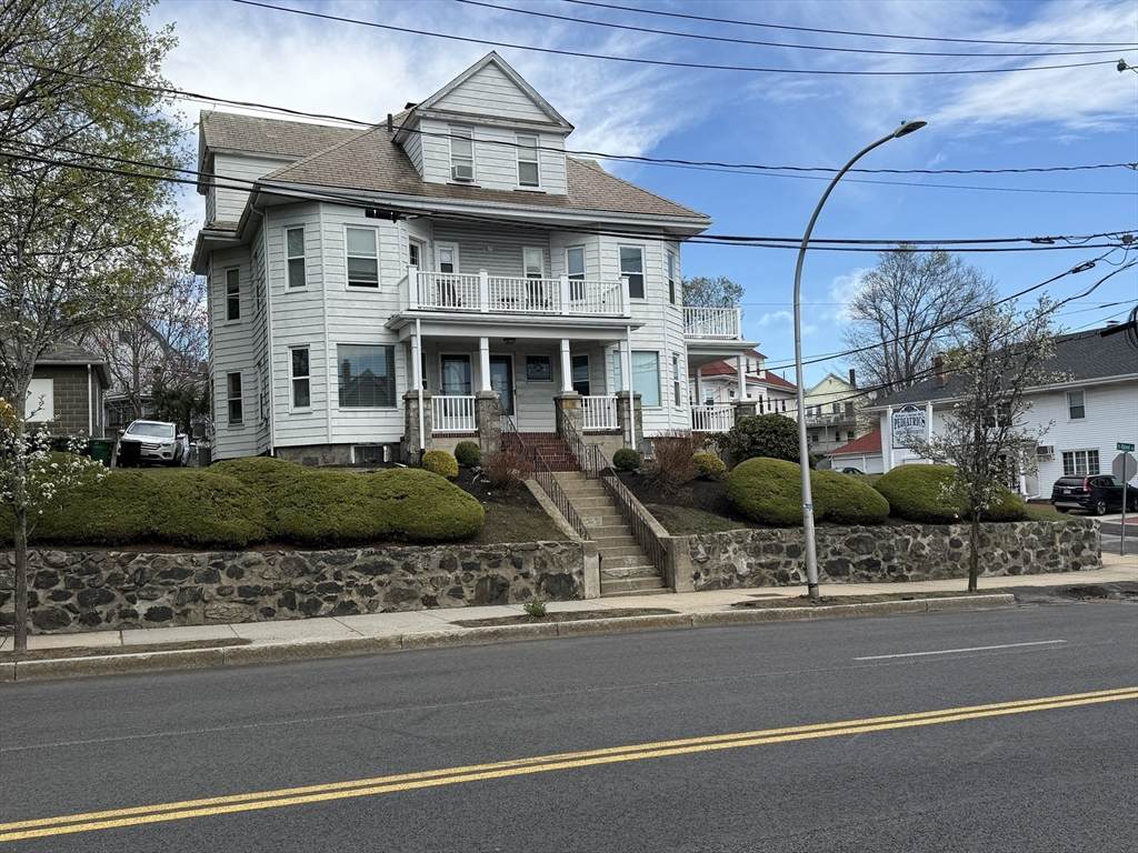 548-550 Mount Auburn St - Photo 1