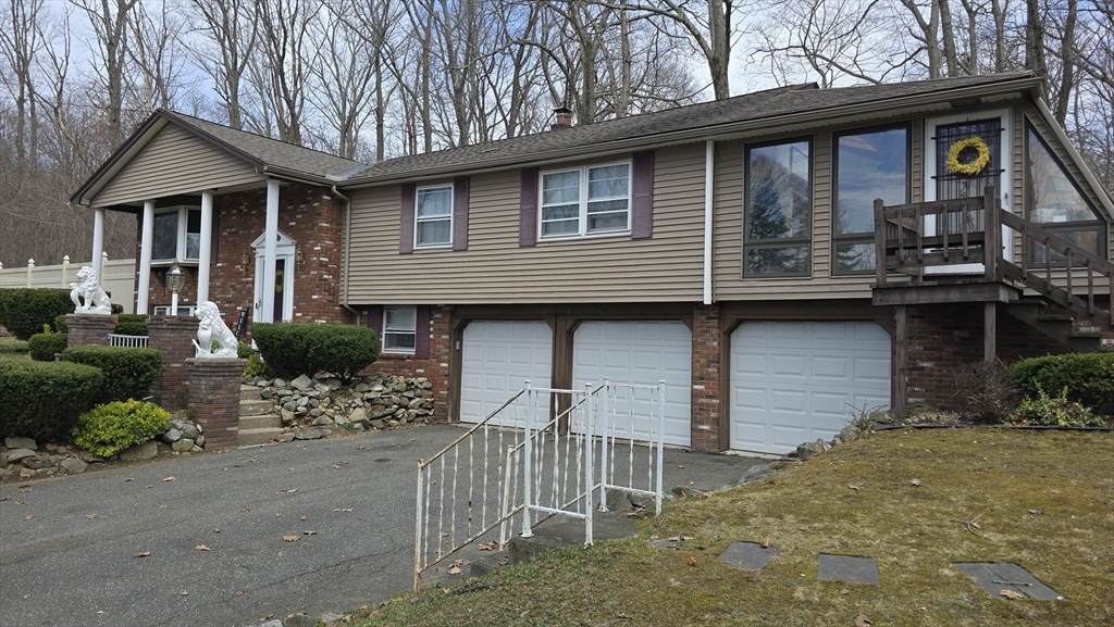 142 Marion Cir - Photo 1