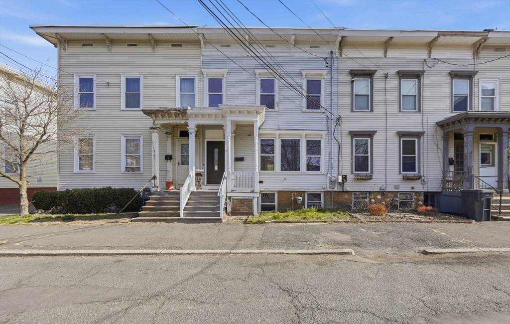 13 Green Ave - Photo 1