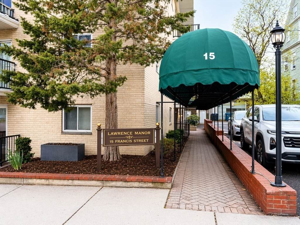 15 Francis - Photo 1