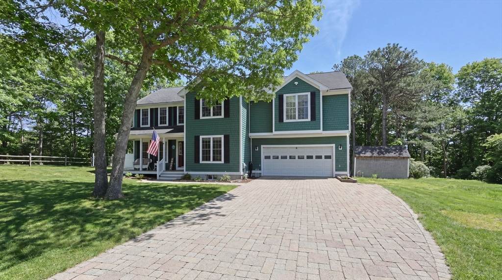 14 Sir Lancelot Dr - Photo 1