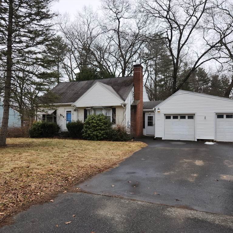 514 Dewey St - Photo 1