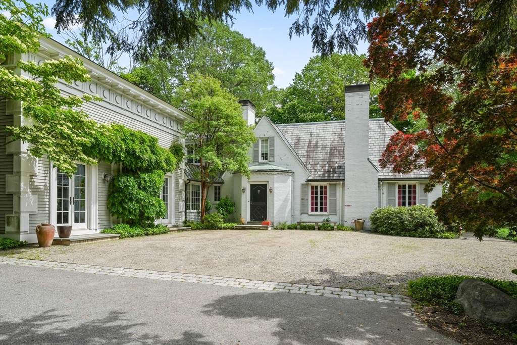 540 Chestnut Hill Ave - Photo 1