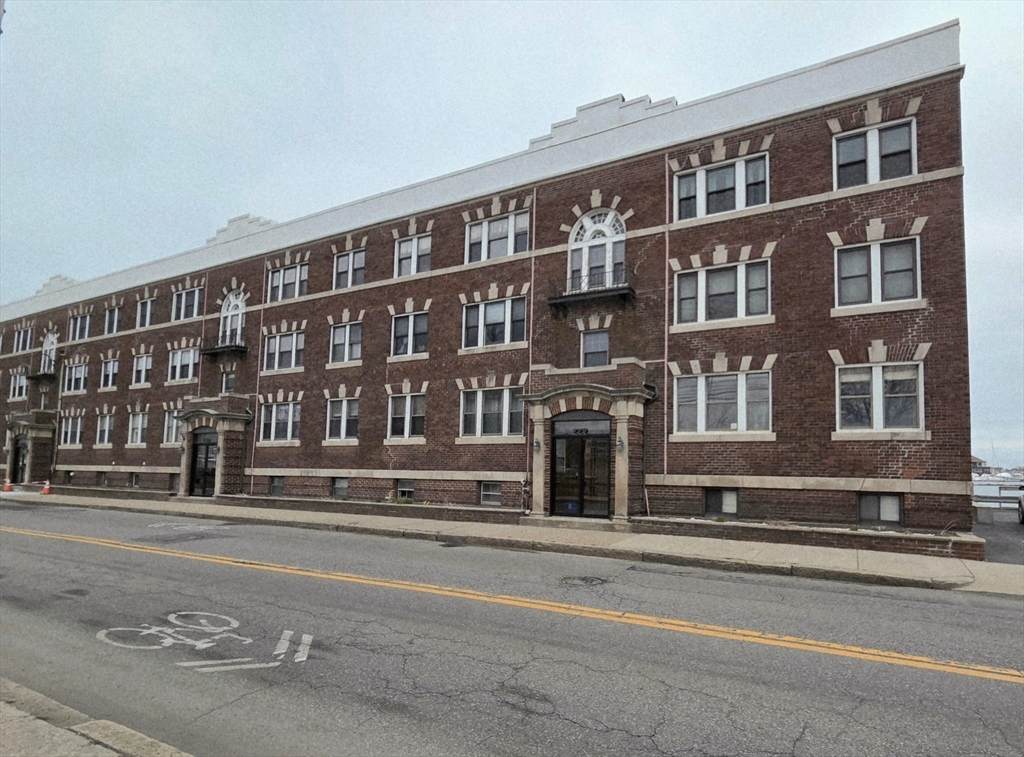 229 Washington Ave - Photo 1