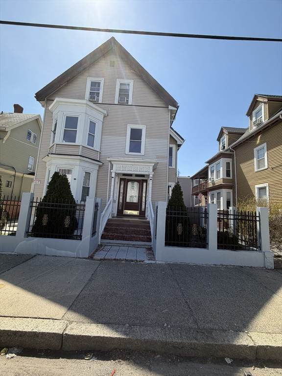 40 Rogers Ave - Photo 1