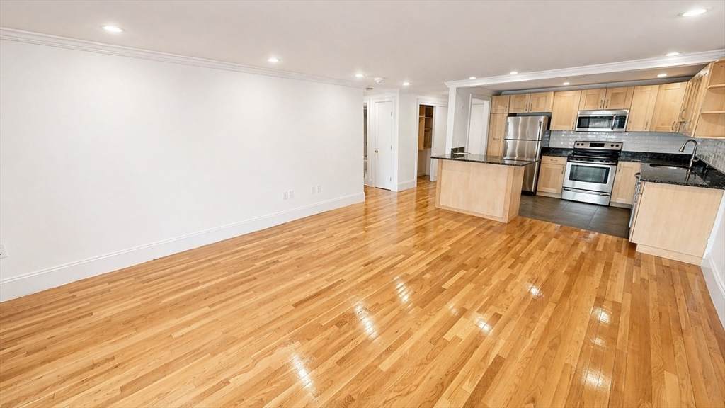 121 Tremont St - Photo 1