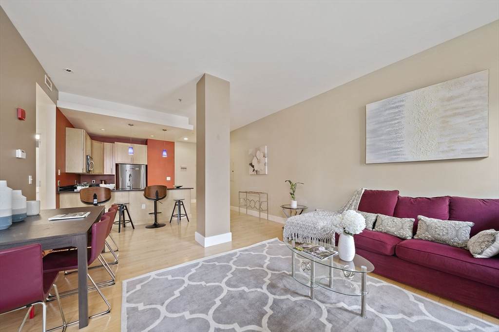 70 Lincoln St - Photo 1