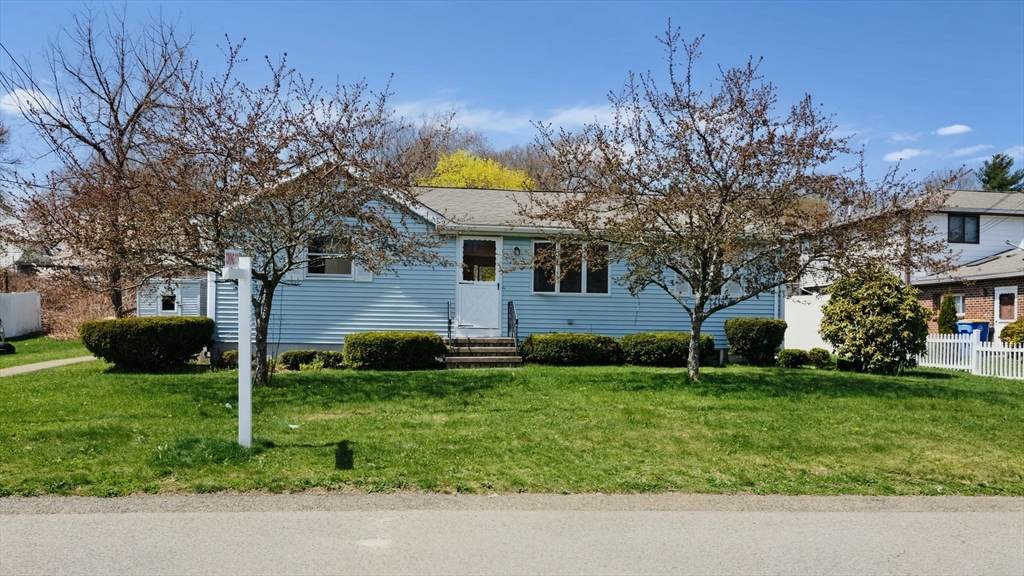 10 N Glenway Ave - Photo 1
