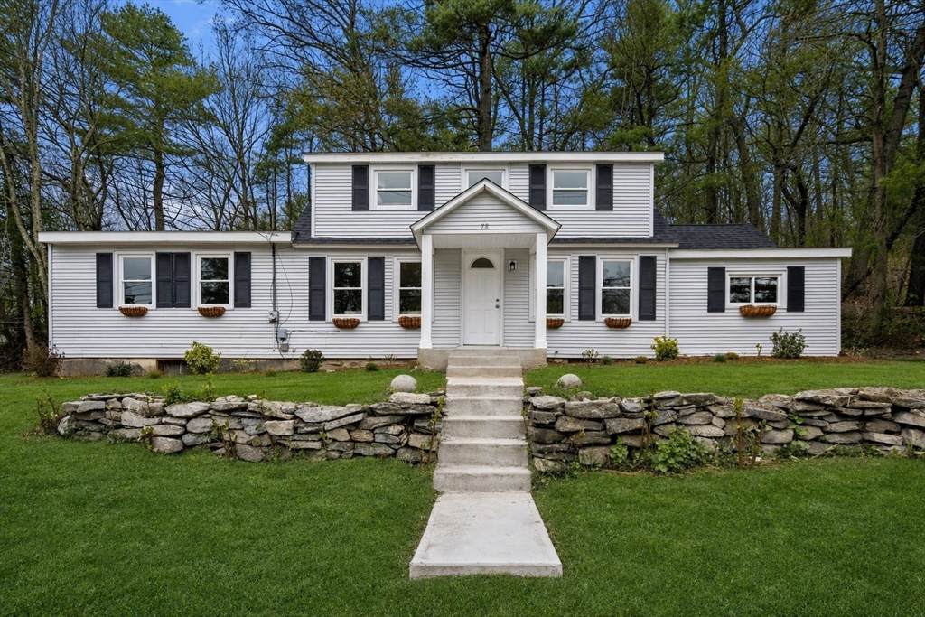 78 Pleasant St - Photo 1