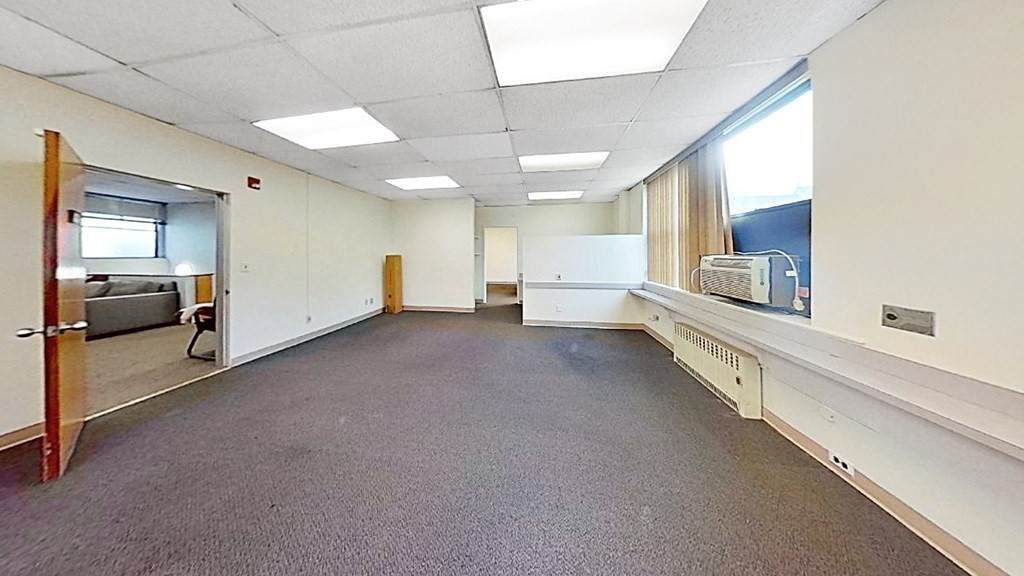 740 Main St - Photo 1