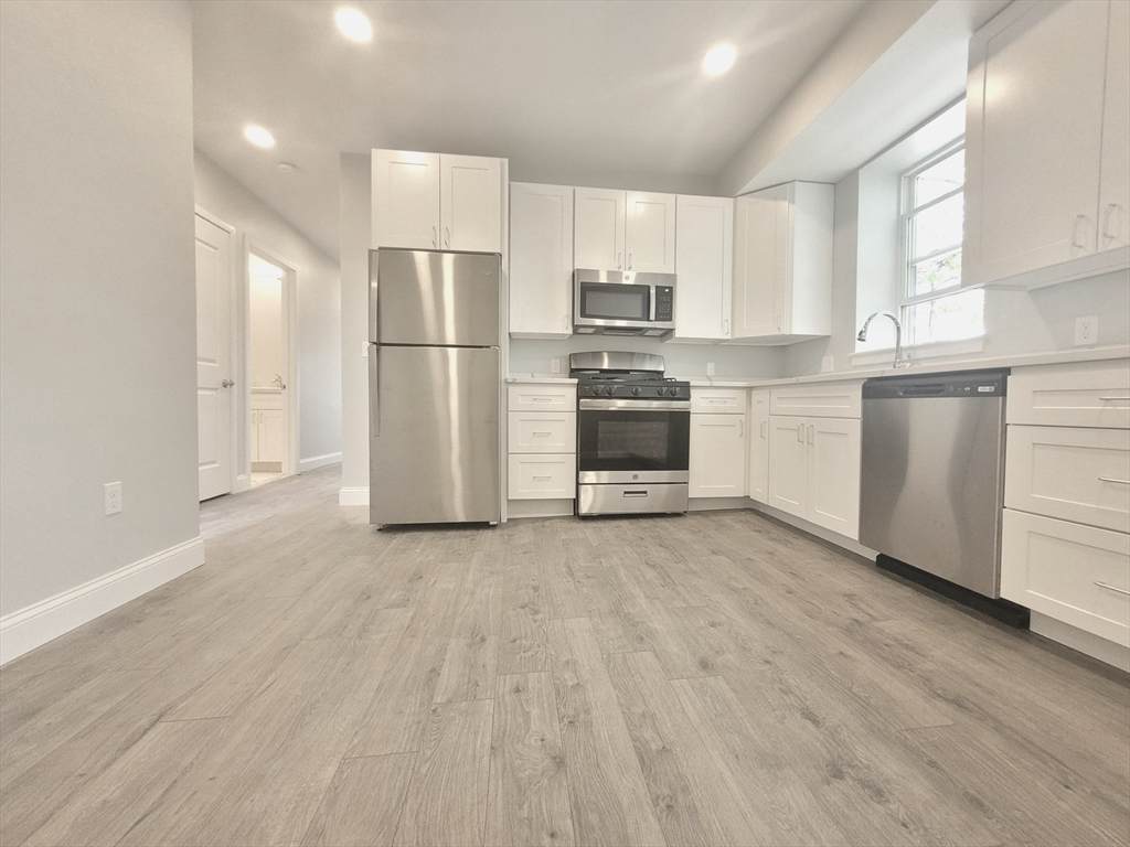 334-336 Warren Street - Photo 1