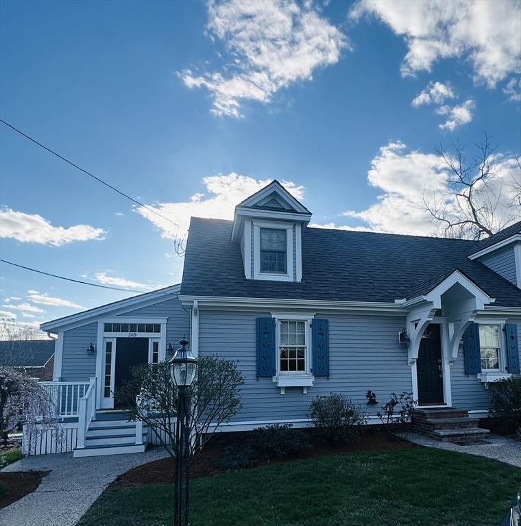 369 Waverly - Photo 1